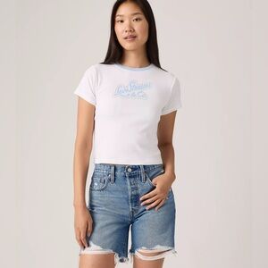 Levi’s essential sporty cropped tee